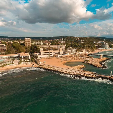 Marina Azur- 100m From The & Spa! Luxury Apartment! Apartment Saints Constantine and Helena