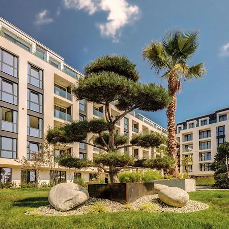 דירה Marina Azur- 100m From The & Spa! Luxury Apartment! סנט קונסטנטין והלנה