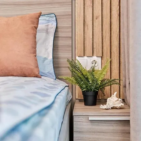 Marina Azur- 100m From The & Spa! Luxury Apartment! דירה סנט קונסטנטין והלנה